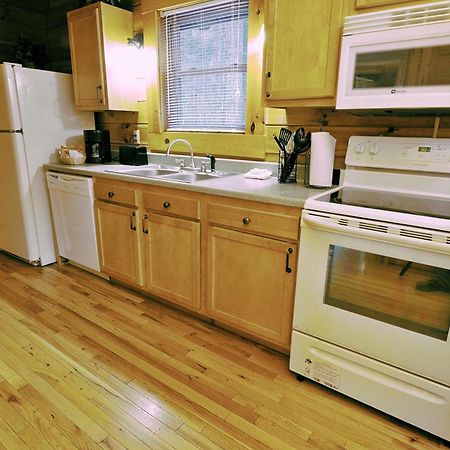 The Cabins At Pine Haven - Beckley Beaver Esterno foto