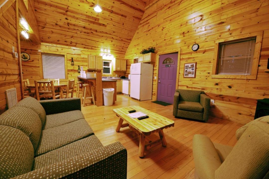 The Cabins At Pine Haven - Beckley Beaver Esterno foto
