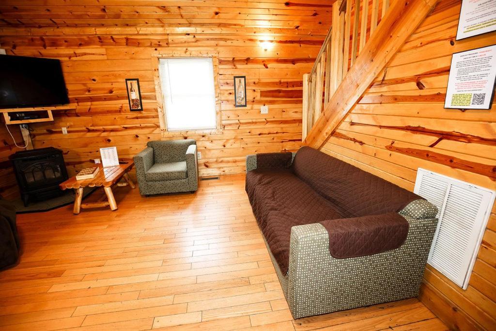 The Cabins At Pine Haven - Beckley Beaver Esterno foto