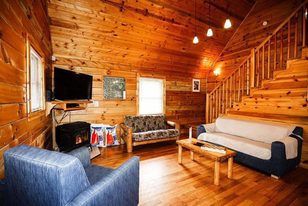 The Cabins At Pine Haven - Beckley Beaver Esterno foto